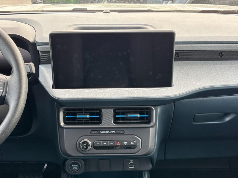 Ford Maverick Vehicle Full-screen Gallery Image 15