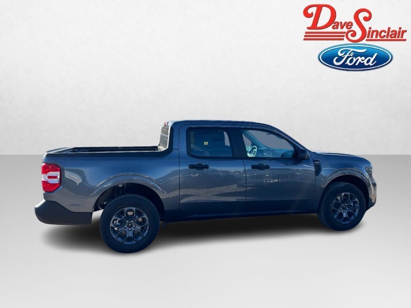 Ford Maverick Vehicle Full-screen Gallery Image 05