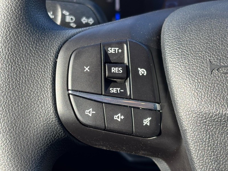 Ford Maverick Vehicle Full-screen Gallery Image 19