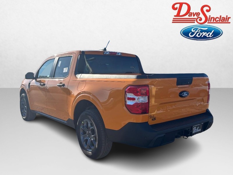 Ford Maverick Vehicle Full-screen Gallery Image 09