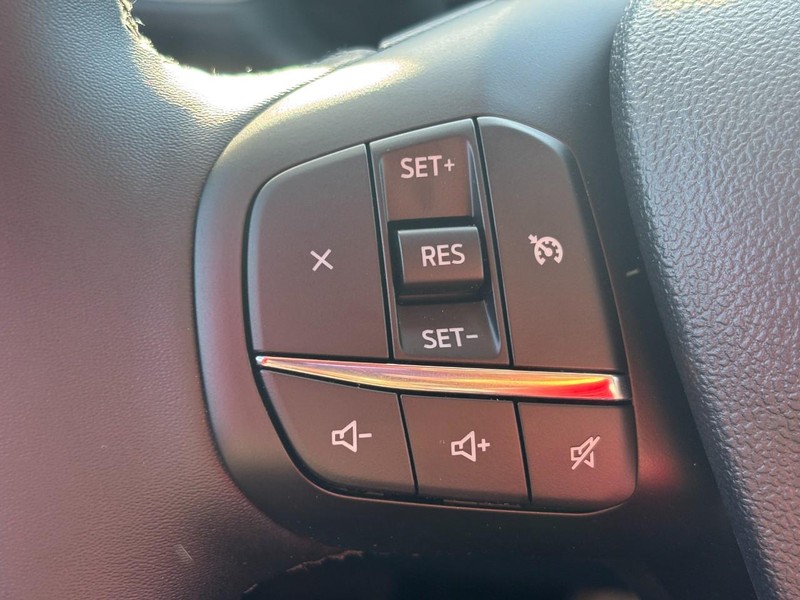 Ford Maverick Vehicle Full-screen Gallery Image 20