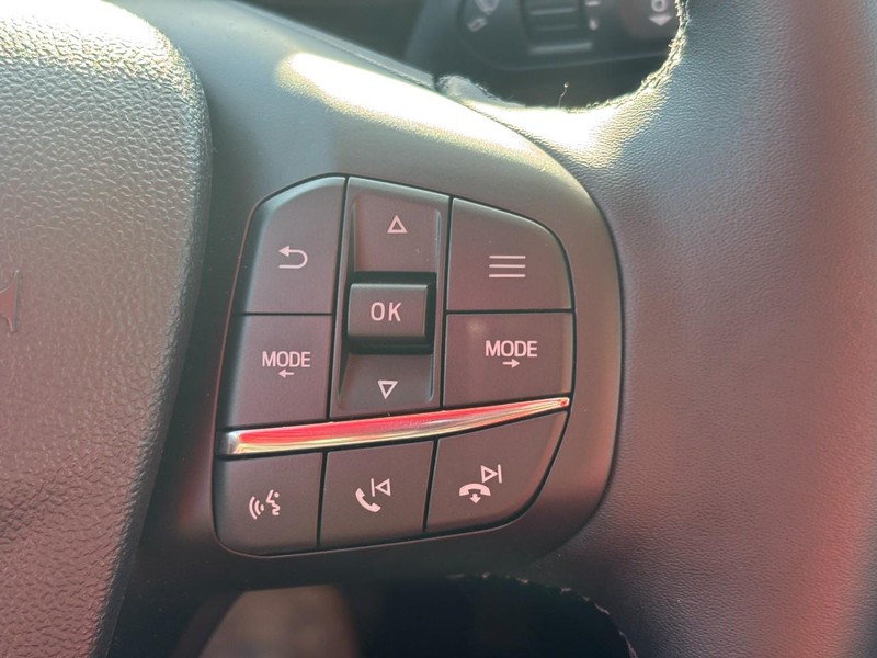 Ford Maverick Vehicle Full-screen Gallery Image 22