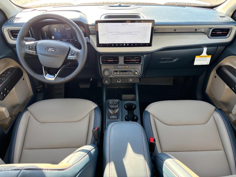 Ford Maverick Vehicle Full-screen Gallery Image 13