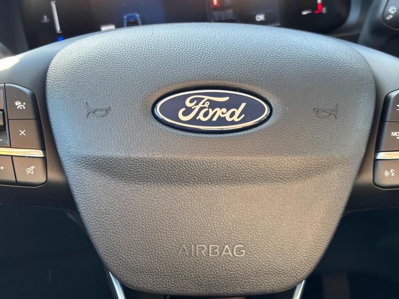 Ford Maverick Vehicle Full-screen Gallery Image 20