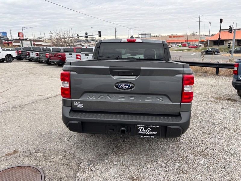 Ford Maverick Vehicle Full-screen Gallery Image 08