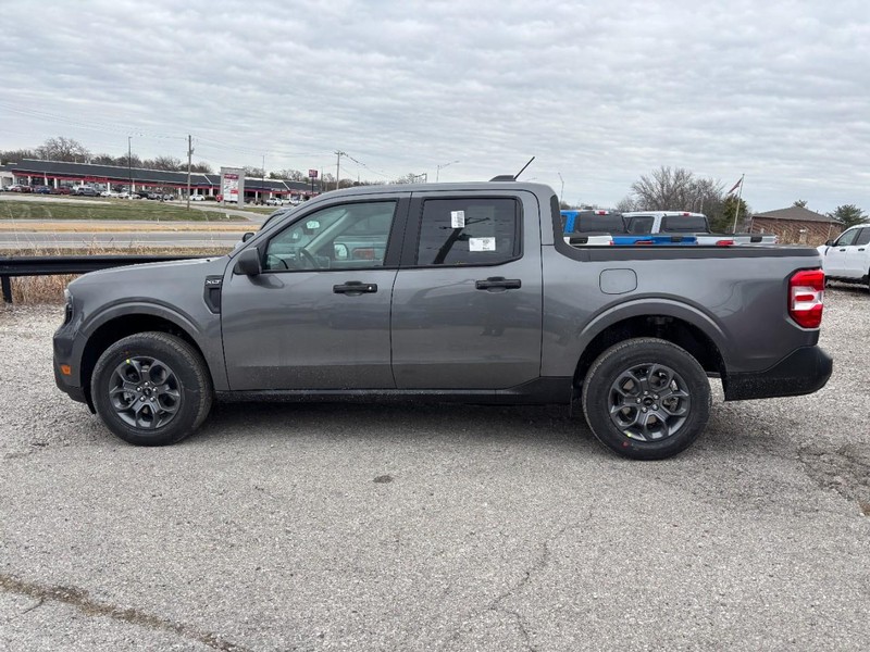 Ford Maverick Vehicle Full-screen Gallery Image 10
