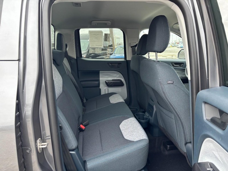 Ford Maverick Vehicle Full-screen Gallery Image 13