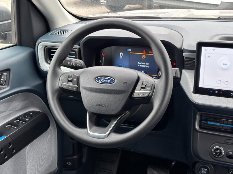 Ford Maverick Vehicle Full-screen Gallery Image 15