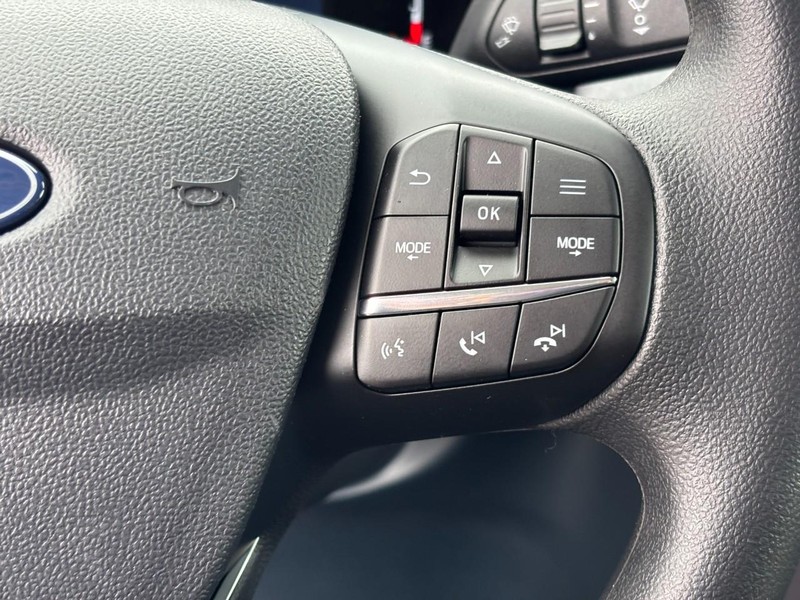 Ford Maverick Vehicle Full-screen Gallery Image 22