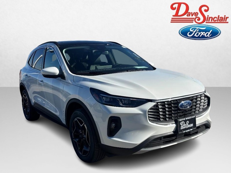 Ford Escape Vehicle Full-screen Gallery Image 04