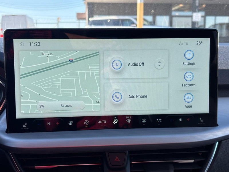 Ford Escape Vehicle Full-screen Gallery Image 24