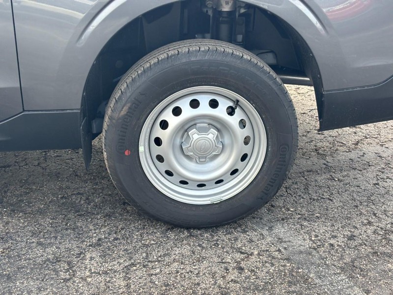 Ford Maverick Vehicle Image 11