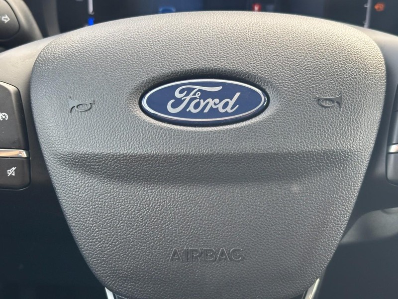 Ford Maverick Vehicle Image 20