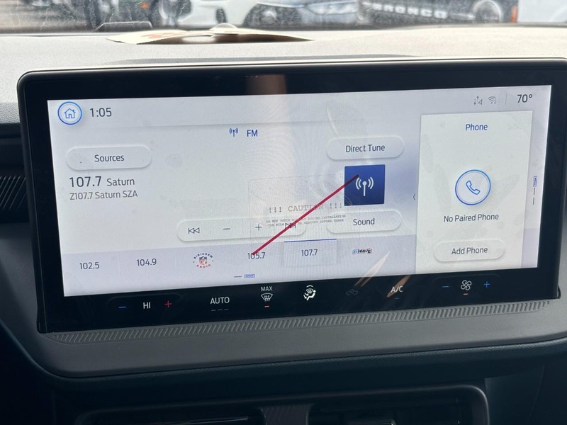 Ford Maverick Vehicle Image 23