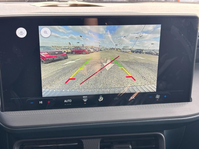 Ford Maverick Vehicle Image 24