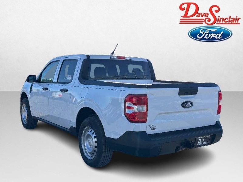 Ford Maverick Vehicle Image 09