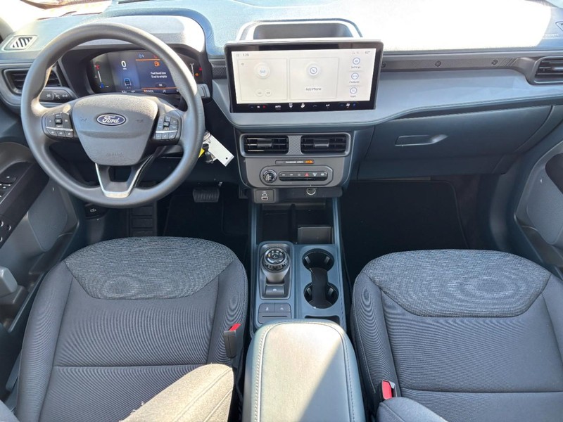 Ford Maverick Vehicle Image 13