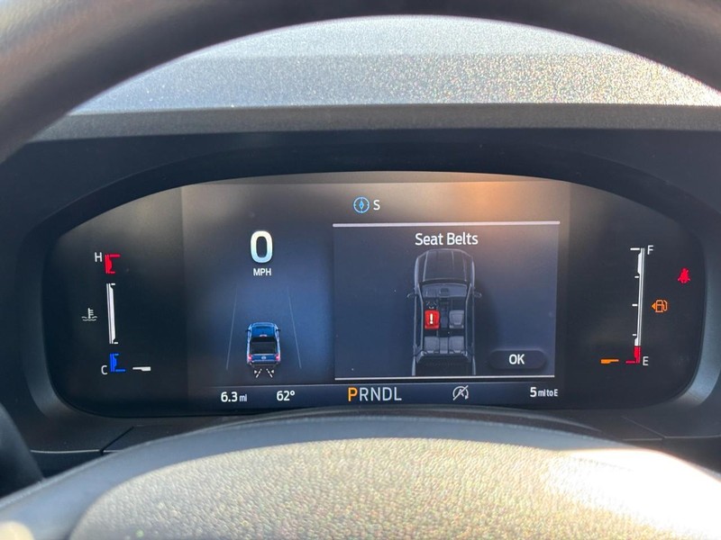 Ford Maverick Vehicle Image 22