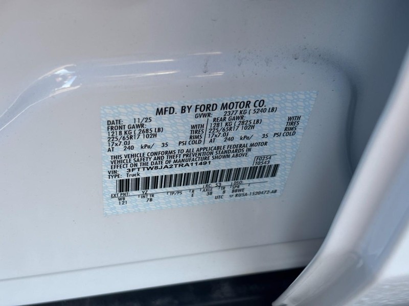 Ford Maverick Vehicle Image 27