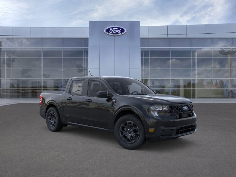 Ford Maverick Vehicle Full-screen Gallery Image 09