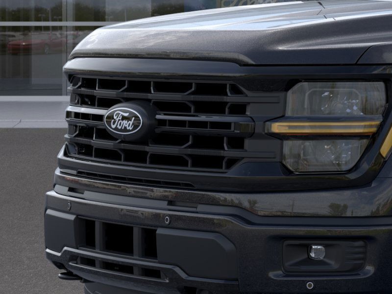 Ford F-150 Vehicle Full-screen Gallery Image 19