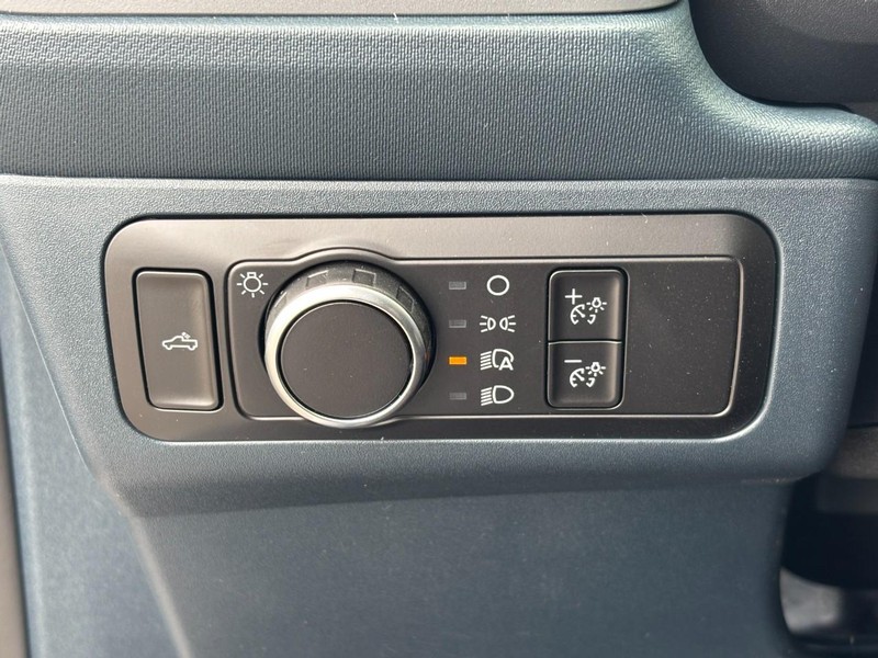 Ford Maverick Vehicle Full-screen Gallery Image 19