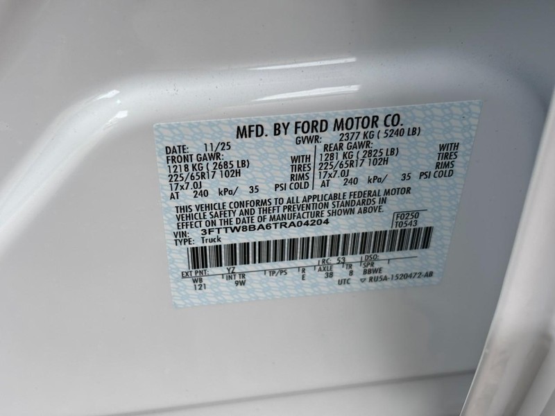 Ford Maverick Vehicle Full-screen Gallery Image 28