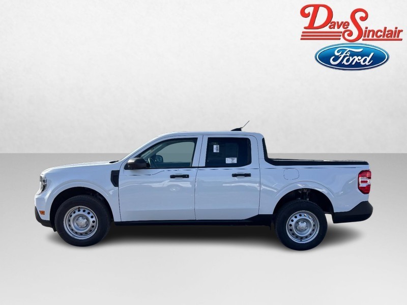 Ford Maverick Vehicle Image 10