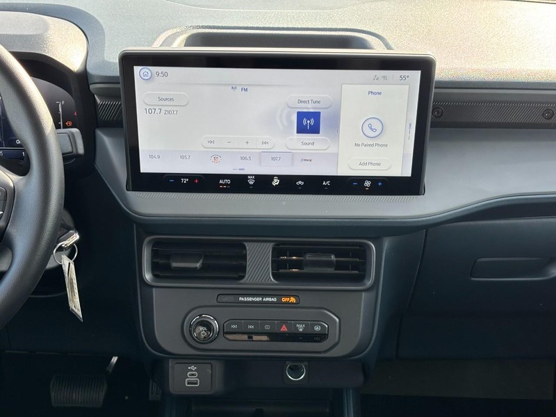 Ford Maverick Vehicle Image 15