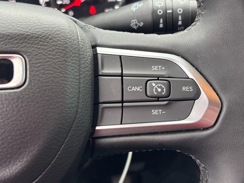 Jeep Compass Vehicle Image 20