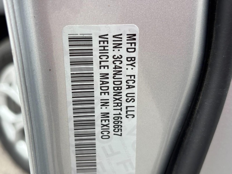 Jeep Compass Vehicle Image 26