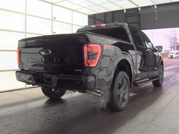 Ford F-150 Vehicle Full-screen Gallery Image 02