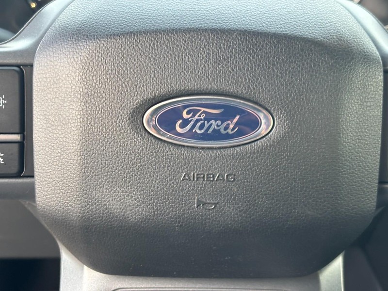 Ford F-150 Vehicle Full-screen Gallery Image 19