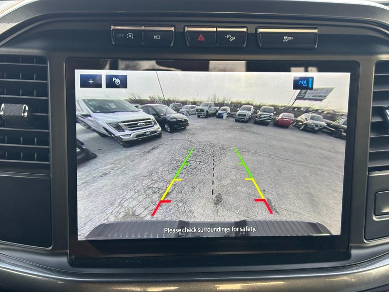 Ford F-150 Vehicle Full-screen Gallery Image 23