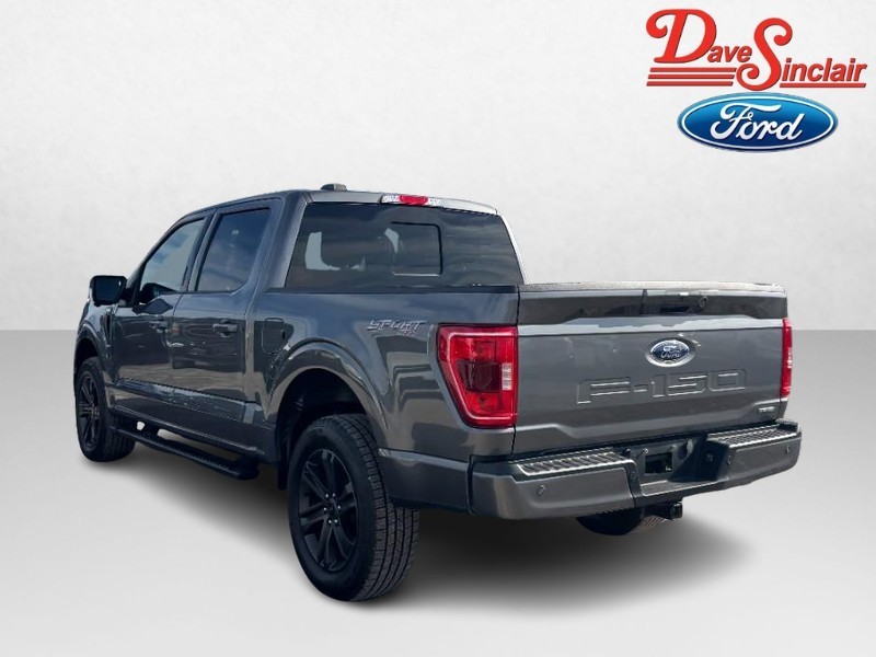 Ford F-150 Vehicle Full-screen Gallery Image 09