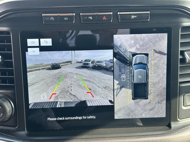 Ford F-150 Vehicle Full-screen Gallery Image 24