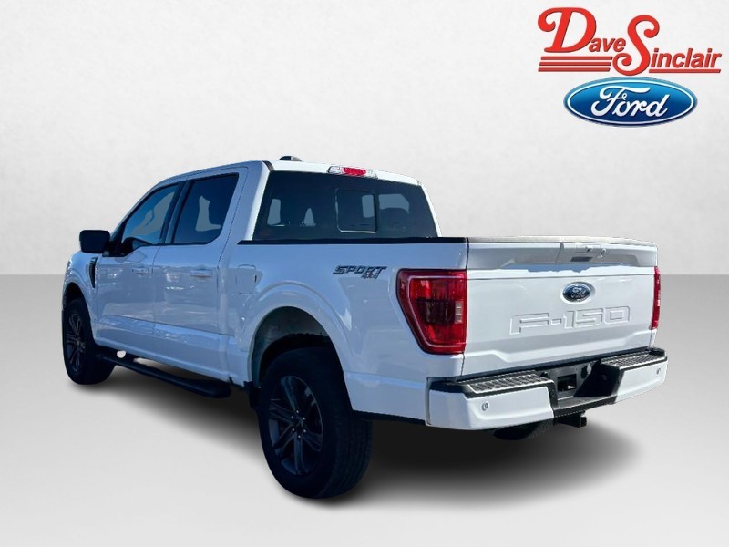 Ford F-150 Vehicle Full-screen Gallery Image 09