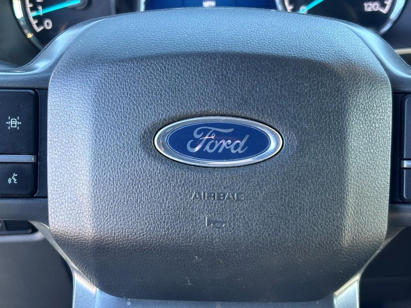 Ford F-150 Vehicle Full-screen Gallery Image 19