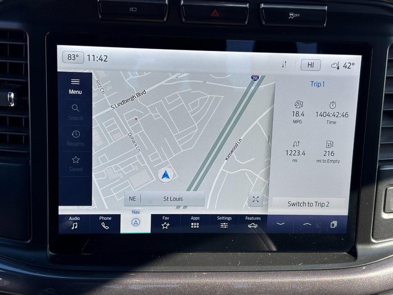 Ford F-150 Vehicle Full-screen Gallery Image 22