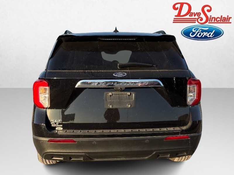 Ford Explorer Vehicle Full-screen Gallery Image 08