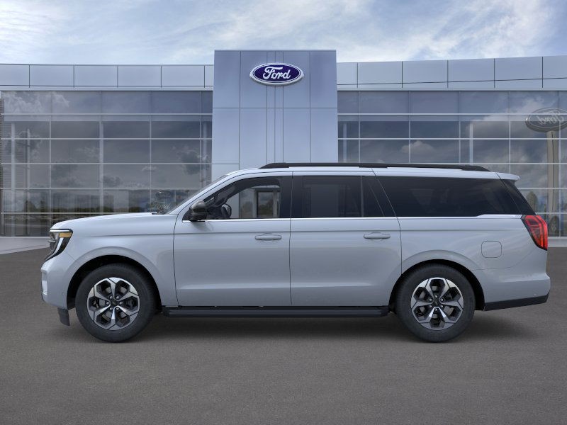 Ford Expedition Max Vehicle Full-screen Gallery Image 04