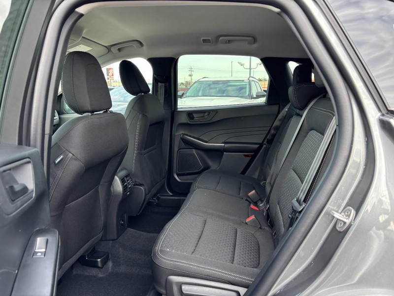 Ford Escape Vehicle Image 12