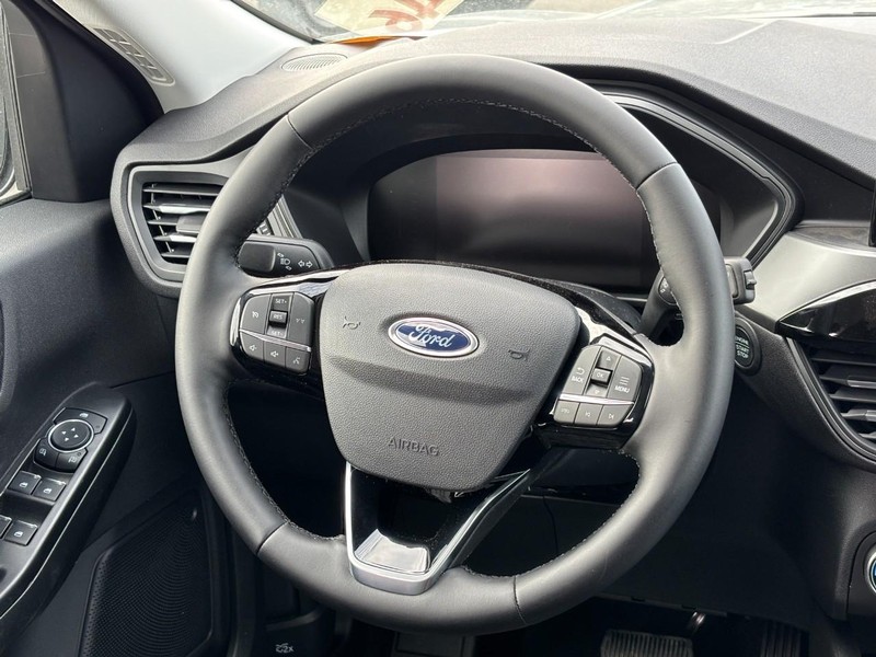 Ford Escape Vehicle Image 14