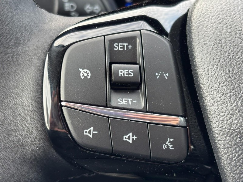 Ford Escape Vehicle Image 20