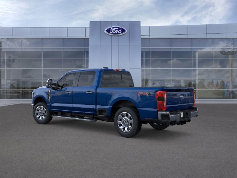 Ford Super Duty F-250 SRW Vehicle Full-screen Gallery Image 05