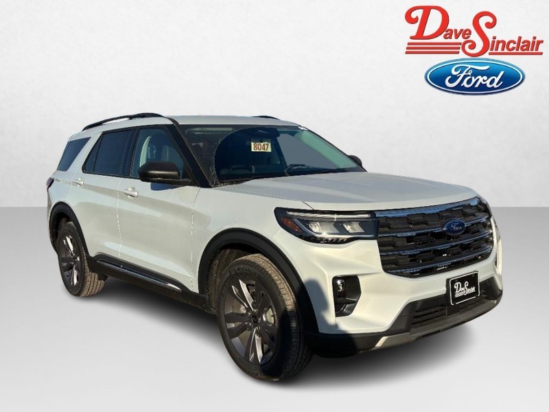 Ford Explorer Vehicle Full-screen Gallery Image 04