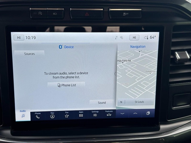 Ford F-150 Vehicle Full-screen Gallery Image 22