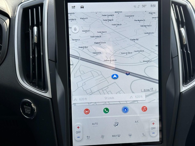 Ford Edge Vehicle Full-screen Gallery Image 24