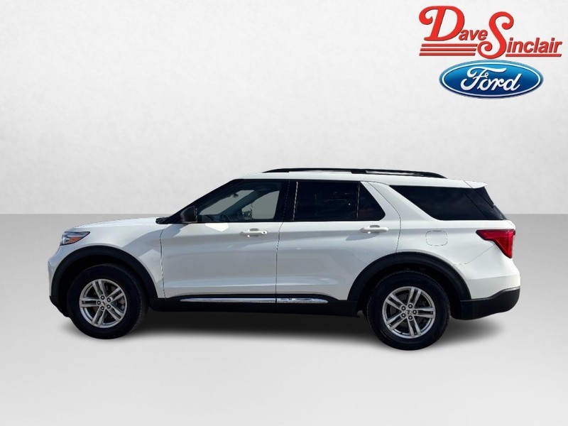 Ford Explorer Vehicle Full-screen Gallery Image 10