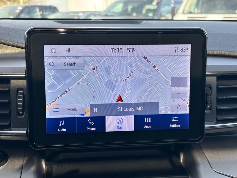 Ford Explorer Vehicle Full-screen Gallery Image 26